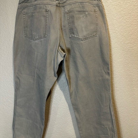 Duluth Trading Co Men's Relaxed Gray Jeans - Picture 2 of 4